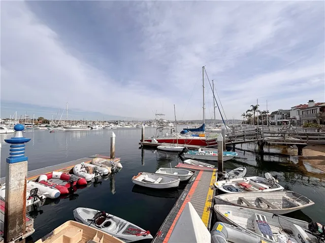 Bay boat launch