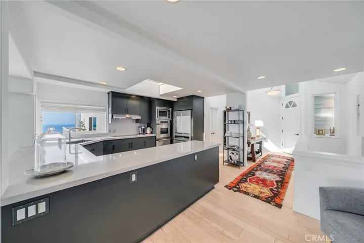 979 Capistrano Avenue, Laguna Beach, California 92651