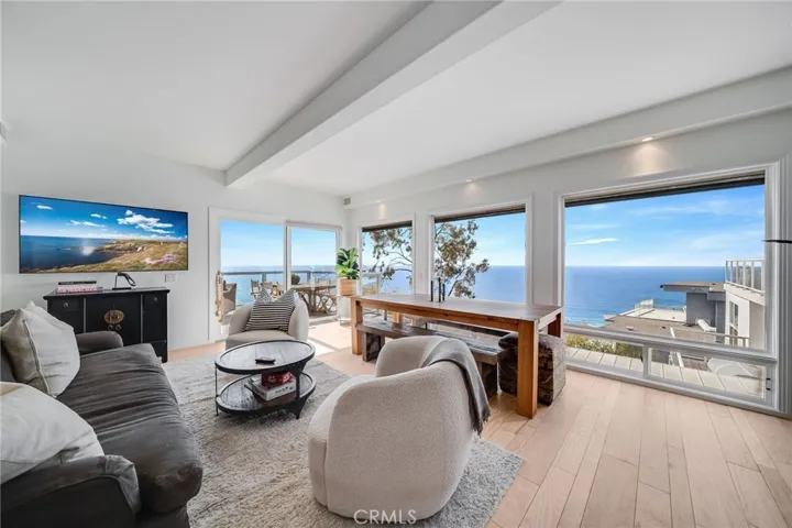 979 Capistrano Avenue, Laguna Beach, California 92651
