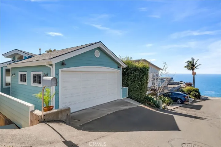 979 Capistrano Avenue, Laguna Beach, California 92651