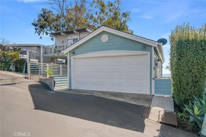 979 Capistrano Avenue, Laguna Beach, California 92651