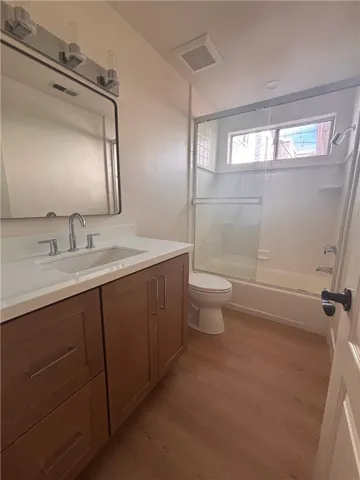 1321 #1/2 W Bay Avenue, Newport Beach, California 92661