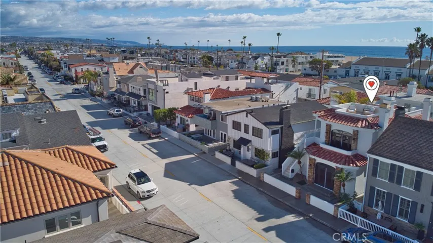 1321 #1/2 W Bay Avenue, Newport Beach, California 92661
