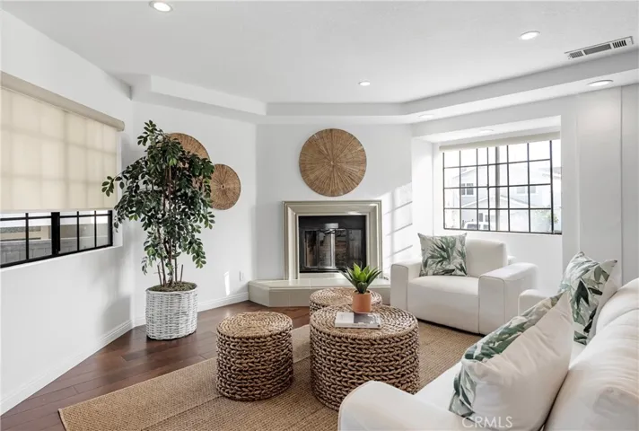 2409 Vanderbilt Lane 1, Redondo Beach, California 90278