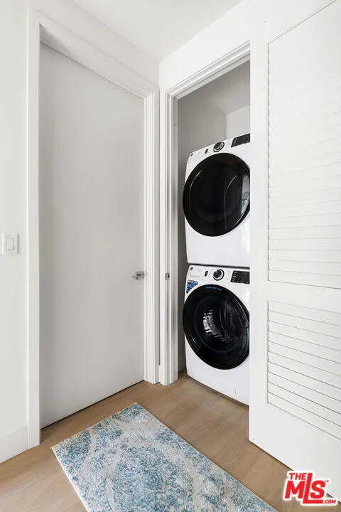 3649 Regal Place 102, Los Angeles, California 90068 home-pic-18