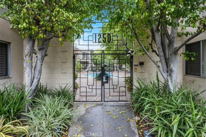 1250 S Orange Grove Boulevard 8, Pasadena, California 91105
