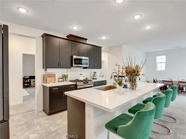 250 Niebla Lane, Mission Viejo, California 92692