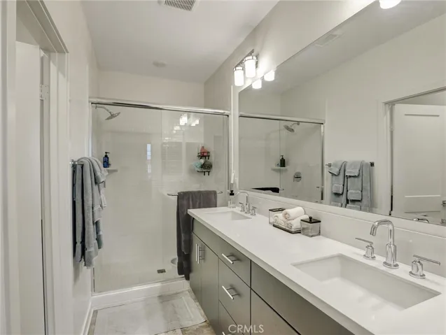 250 Niebla Lane, Mission Viejo, California 92692