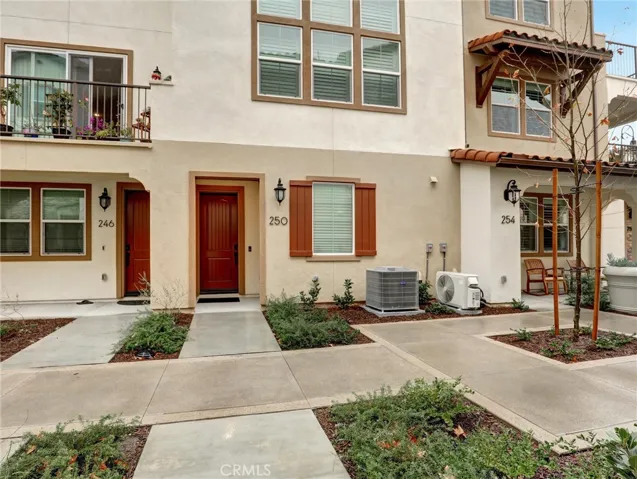 250 Niebla Lane, Mission Viejo, California 92692