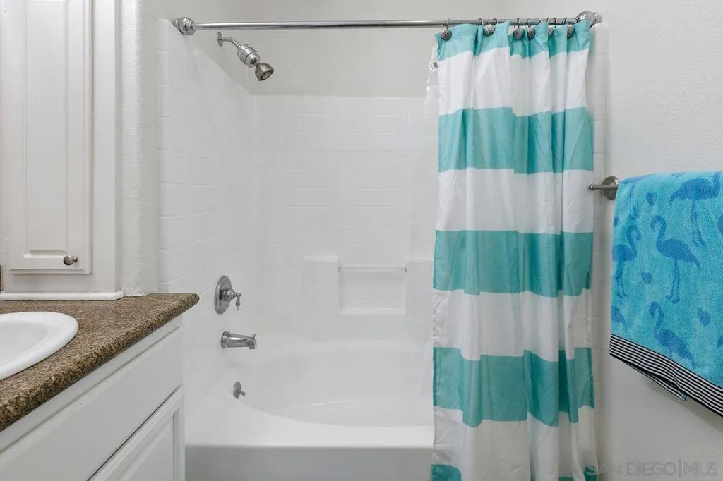 9263 Regents Rd B304, La Jolla, California 92037 home-pic-22