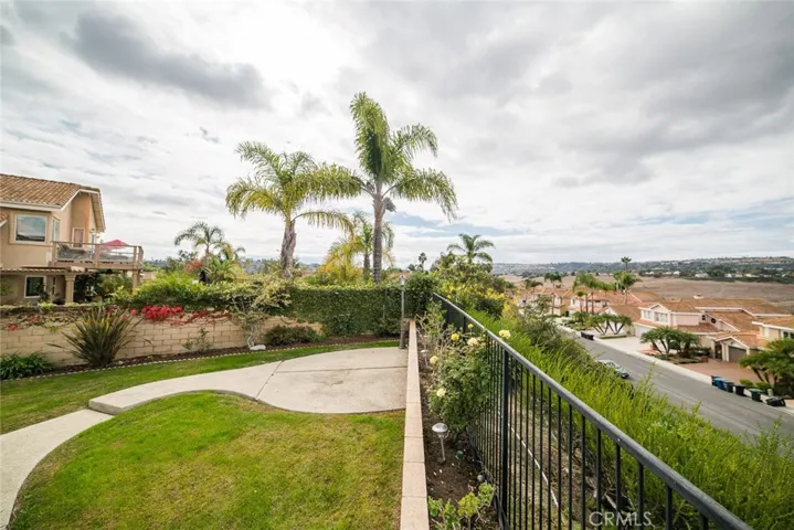 28935 El Apajo, Laguna Niguel, California 92677