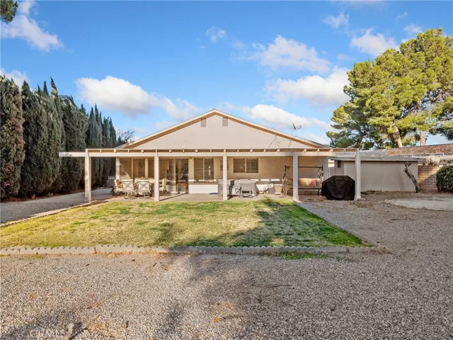 27767 Hummingbird Lane, Helendale, California 92342