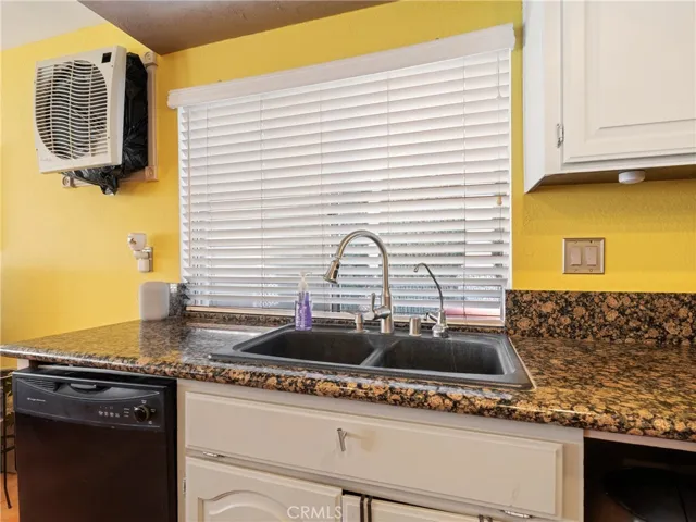 27767 Hummingbird Lane, Helendale, California 92342
