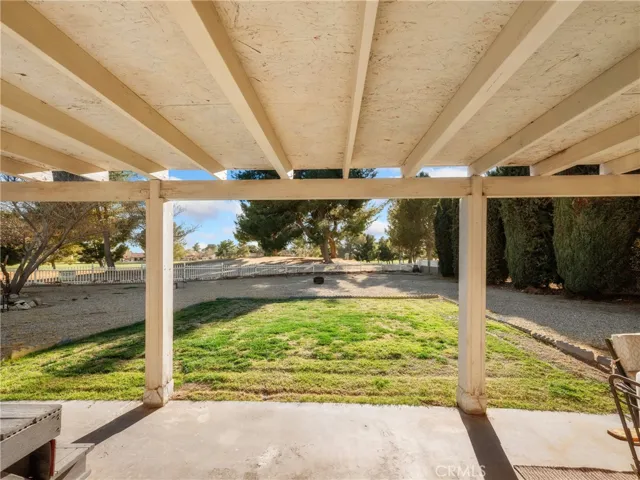 27767 Hummingbird Lane, Helendale, California 92342