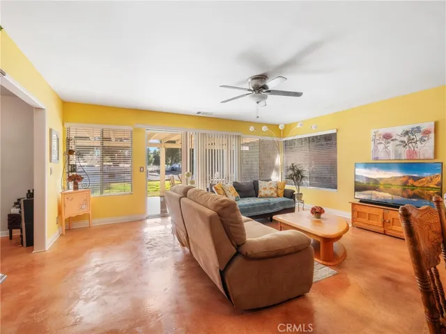 27767 Hummingbird Lane, Helendale, California 92342