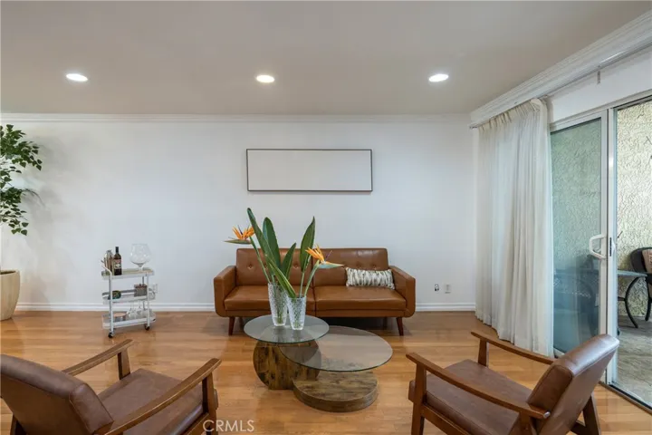 9534 Via Ricardo, Burbank, California 91504