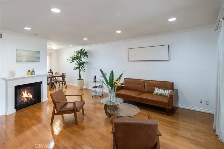 9534 Via Ricardo, Burbank, California 91504