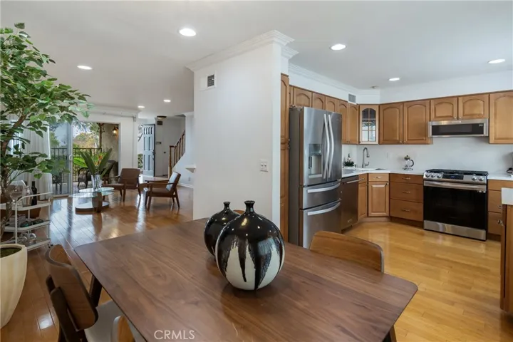 9534 Via Ricardo, Burbank, California 91504
