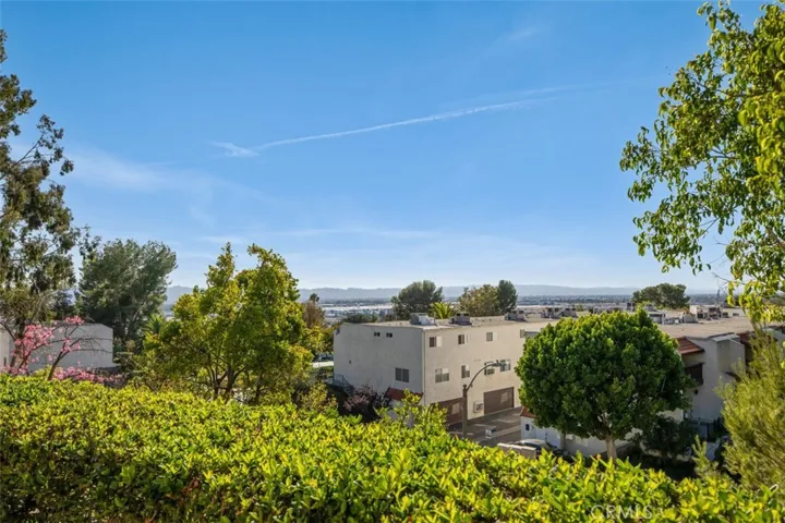 9534 Via Ricardo, Burbank, California 91504