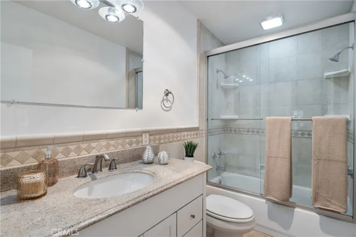 9534 Via Ricardo, Burbank, California 91504