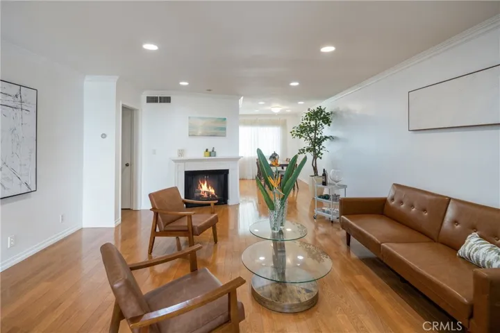 9534 Via Ricardo, Burbank, California 91504