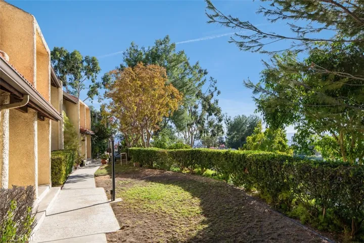 9534 Via Ricardo, Burbank, California 91504