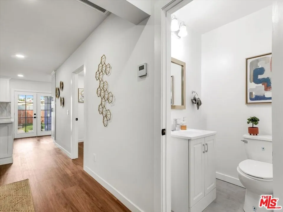 5111 E Cimarron Street, Los Angeles, California 90062 home-pic-4