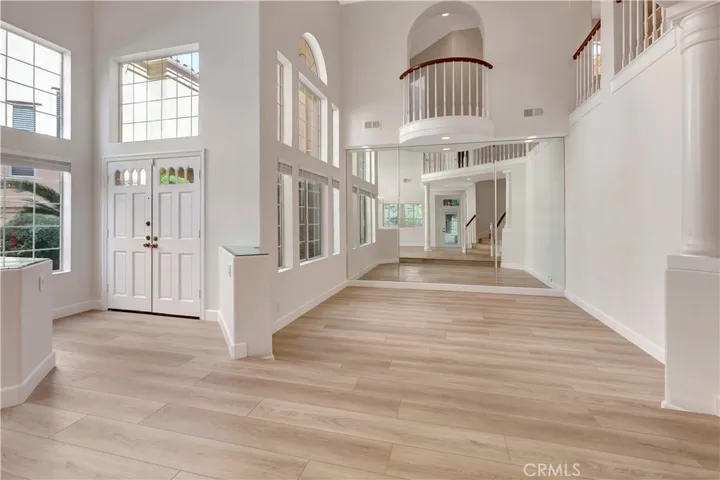 Feels so open and welcoming!