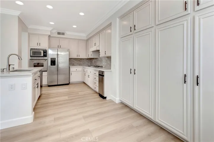 26425 La Traviata, Laguna Hills, California 92653