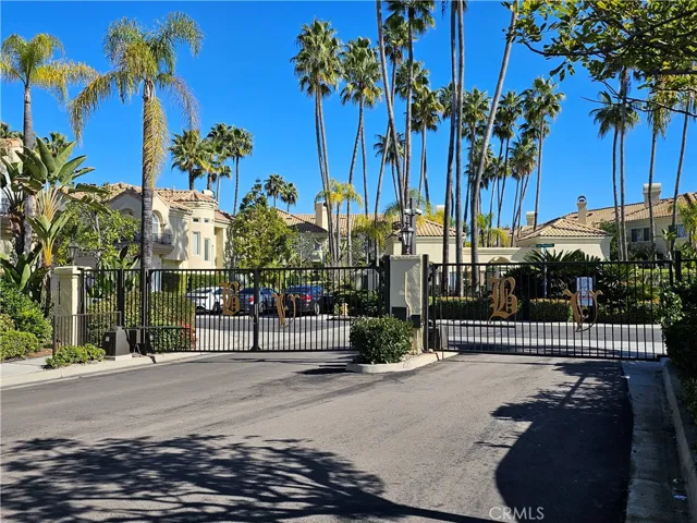 26425 La Traviata, Laguna Hills, California 92653