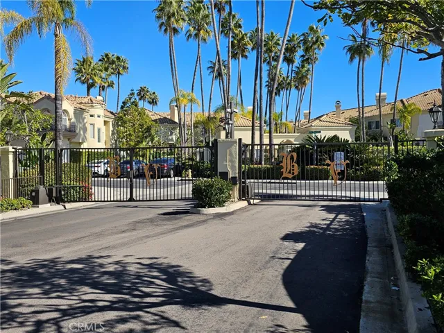 26425 La Traviata, Laguna Hills, California 92653