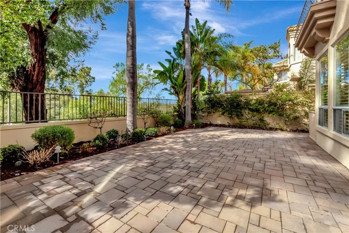 26425 La Traviata, Laguna Hills, California 92653