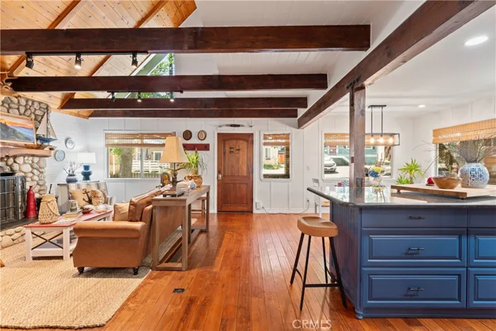 371 Maple Drive, Lake Arrowhead, California 92352