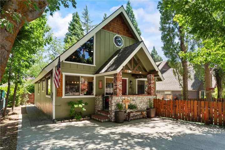 371 Maple Drive, Lake Arrowhead, California 92352