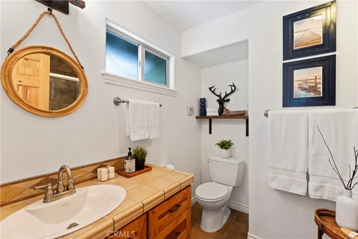 371 Maple Drive, Lake Arrowhead, California 92352