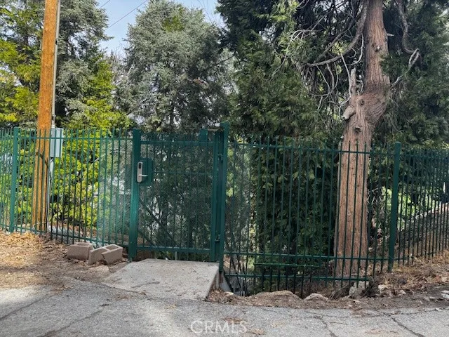 371 Maple Drive, Lake Arrowhead, California 92352