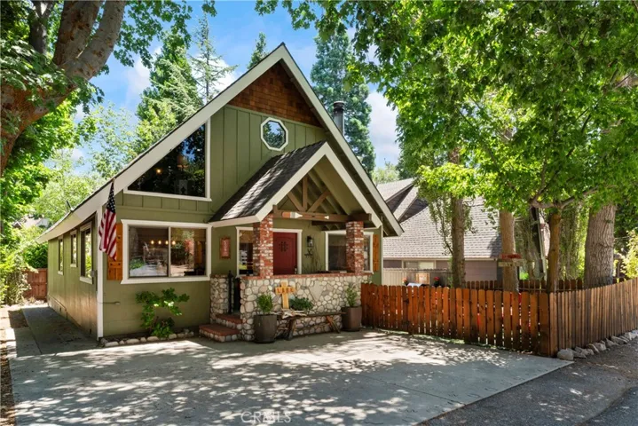 371 Maple Drive, Lake Arrowhead, California 92352