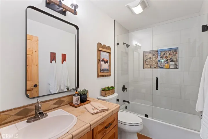 371 Maple Drive, Lake Arrowhead, California 92352