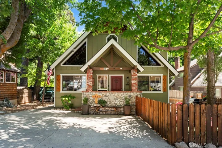 371 Maple Drive, Lake Arrowhead, California 92352