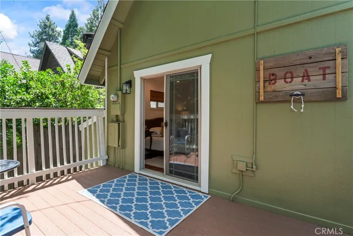 371 Maple Drive, Lake Arrowhead, California 92352