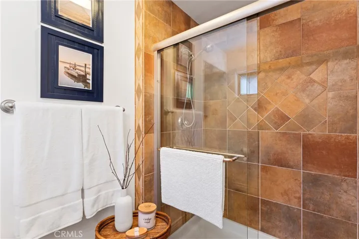 371 Maple Drive, Lake Arrowhead, California 92352