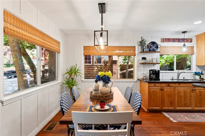 371 Maple Drive, Lake Arrowhead, California 92352