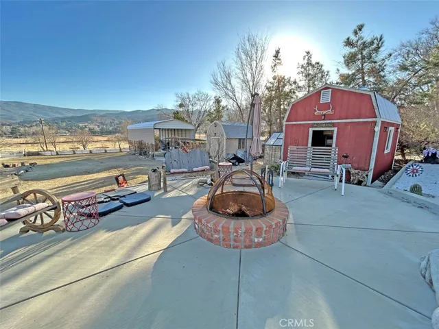 8753 Elizabeth Lake Road, Leona Valley, California 93551