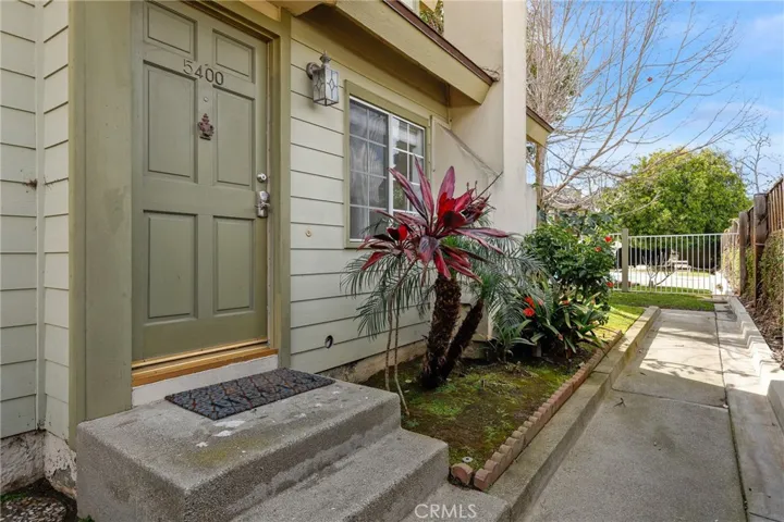 Front door to 5400 is tucked away in a very private location