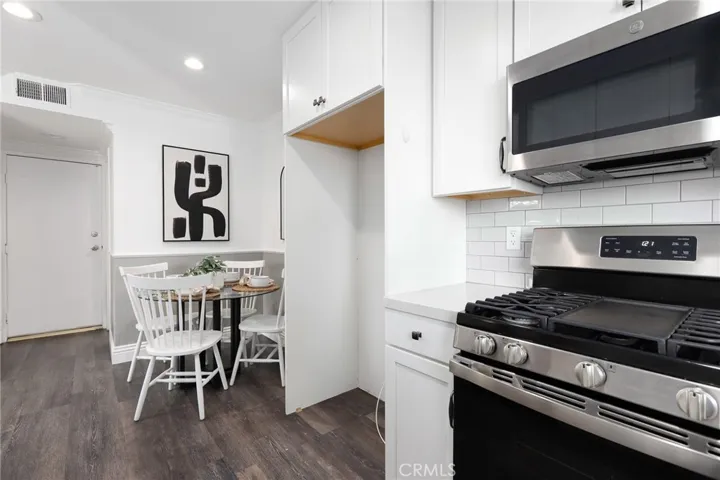 Remodeled Kitchen & newer appliances