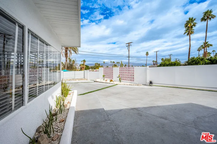 38309 Paradise Way, Cathedral City, California 92234