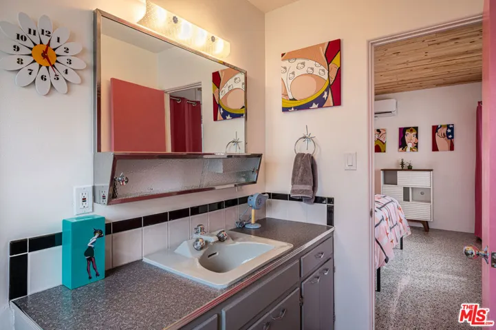 38309 Paradise Way, Cathedral City, California 92234