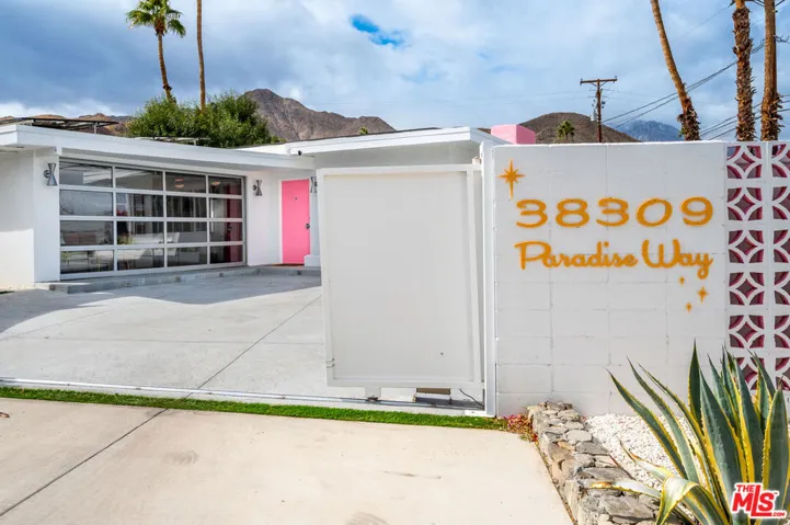 38309 Paradise Way, Cathedral City, California 92234