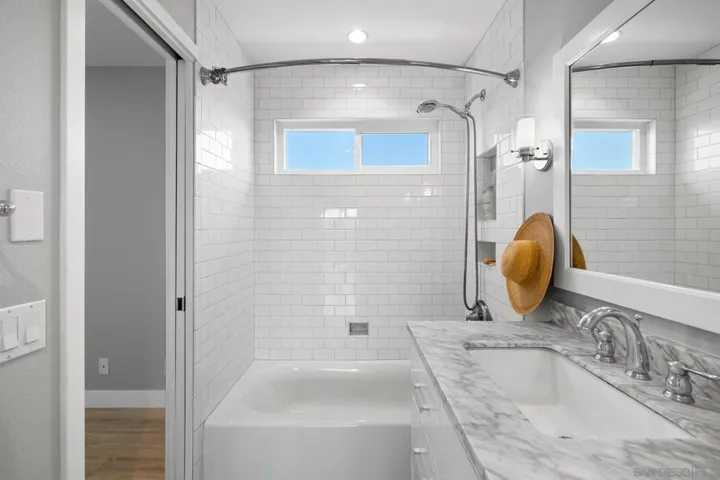 648 E Solana Circle, Solana Beach, California 92075