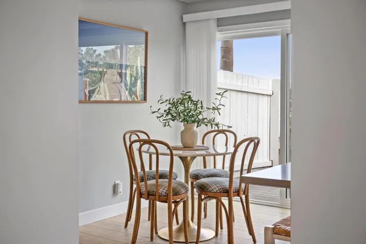 648 E Solana Circle, Solana Beach, California 92075